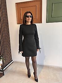 Scuba kumaş kolları fiyonklu siyah  elbise