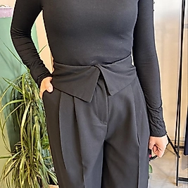 Siyah bel detaylı palazzo pantolon