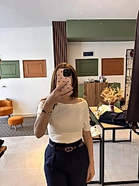 Beyaz tek omuz düşük body