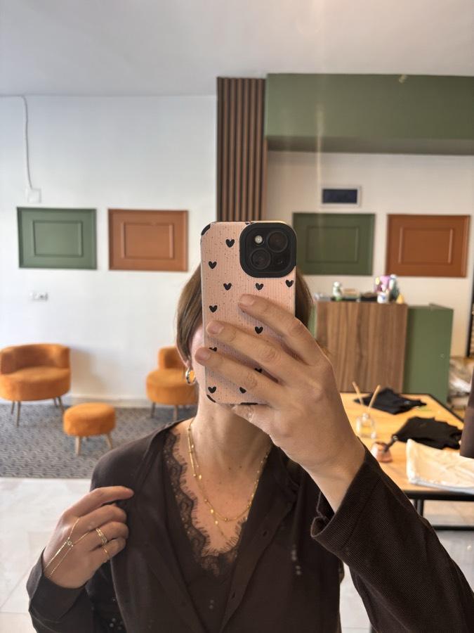 İçi v yaka dantelli triko tek parça