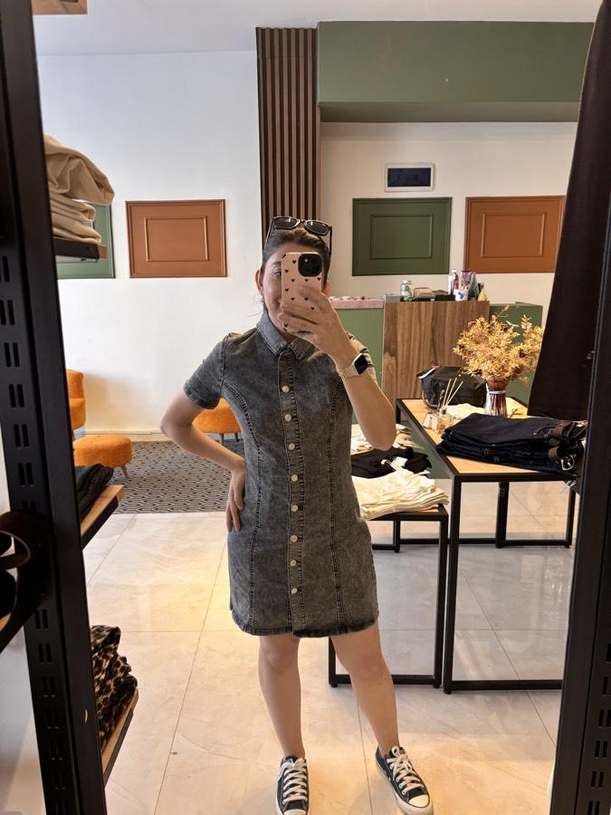 Düğmeli jean elbise likralı