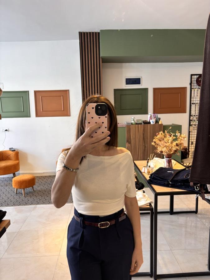 Beyaz tek omuz düşük body